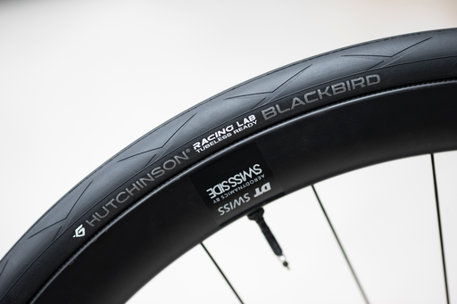 Hutchinson Blackbird Tubeless Ready 700x28c Noir